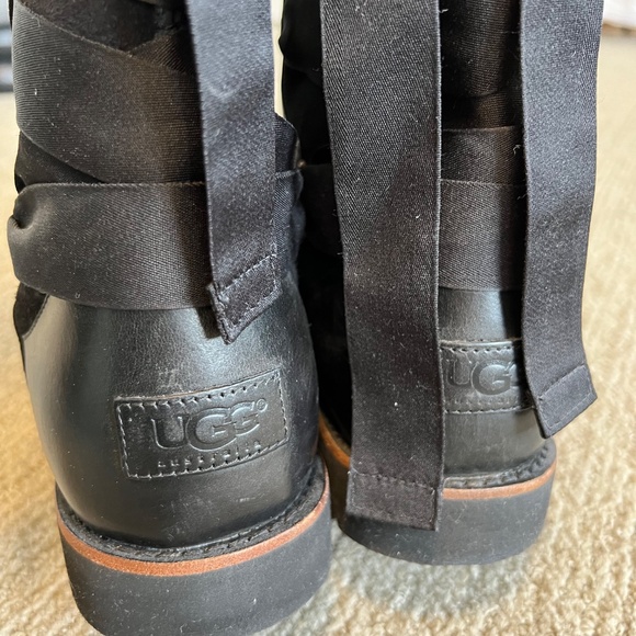 UGG Tall Laced Back Boots Size 8 - Picture 6 of 8